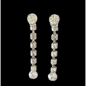 Vintage Clear Rhinestone Earrings Drop Dangle Clip Silvertone-Excellent
